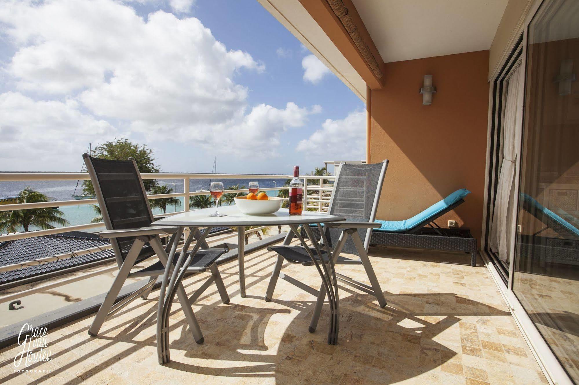 Bonaire Seaside Apartments 외부 사진