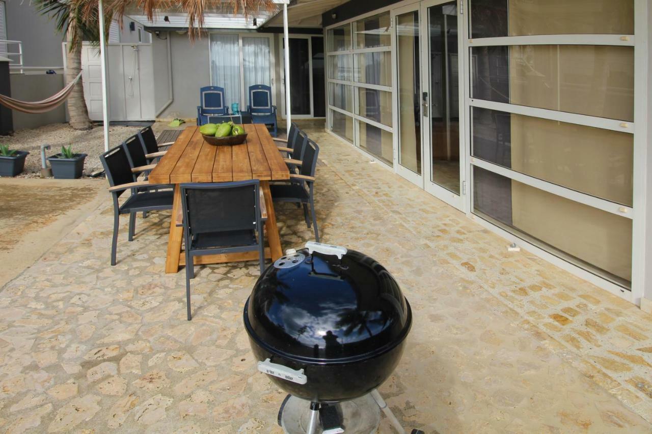 Bonaire Seaside Apartments 외부 사진